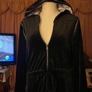 Girls xs black velour hoodie